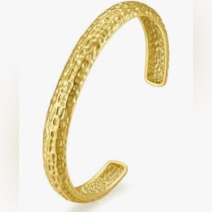 Gorgeous Dillards 18KT Gold Vermeil Snake embossed cuff Bracelet